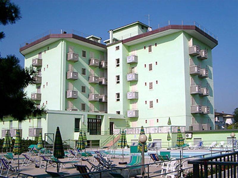 Hotel Vianello Lido di Jesolo Ngoại thất bức ảnh